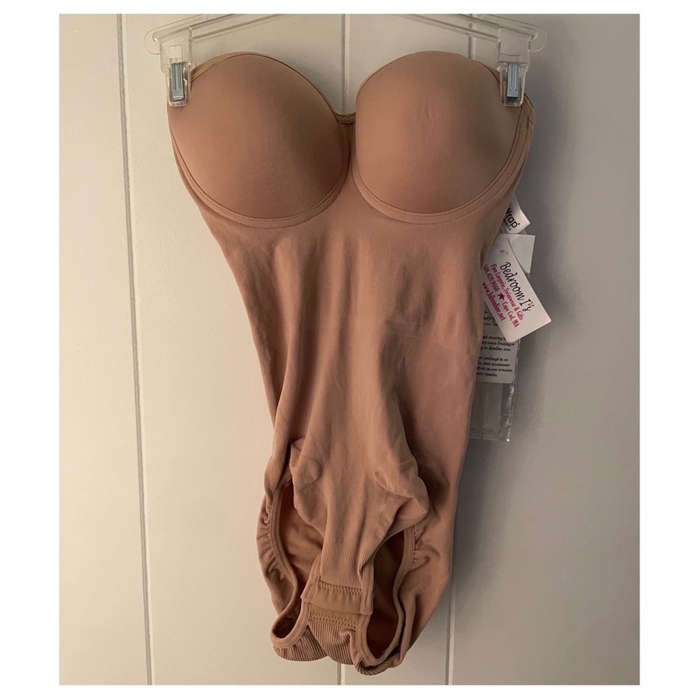 Body Wrap strapless & convertible body briefer